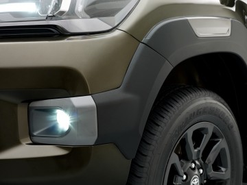  Toyota Hilux testowana przez Fernando Alonso